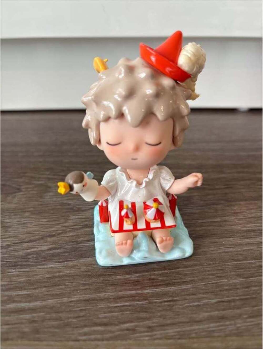 Heyone Huhu Weekend Fantasy Travel Notes Series 3.1 Castle In The Sky Figure